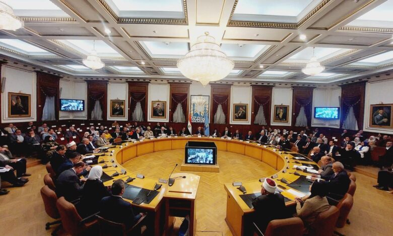 محافظ القاهرة يشدد على المتابعة للتأكد من التزام السائقين بالتعريفة المقررة