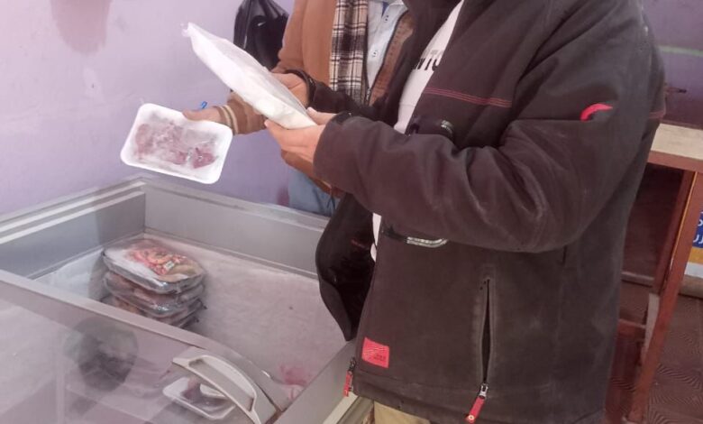 ضبط لحوم ومصنعات دواجن مخالفة بعدة مراكز بالغربيه