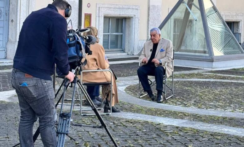 زاهي حواس يطلق صرخة لحماية التراث الإنساني