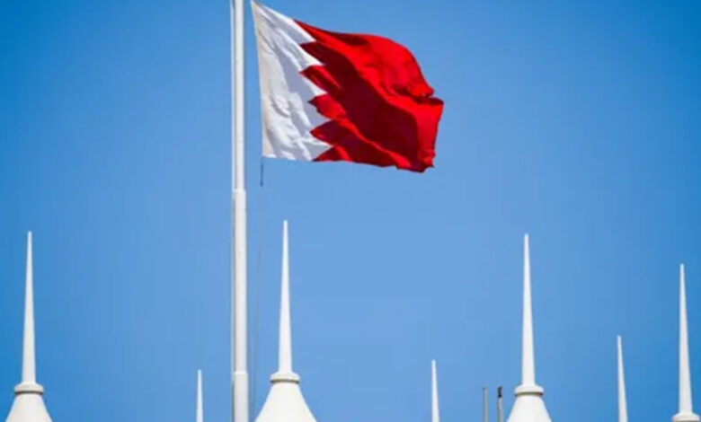 البحرين تعلن اعتراض وتدمير 143 صاروخ و242 مسيرة إيرانية