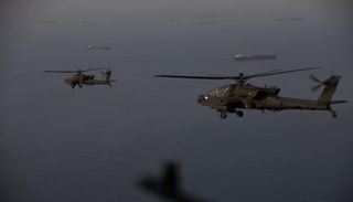 وول ستريت: الجيش الأمريكي يستعد لمداهمة سفن مرتبطة بإيران