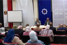 وكيل تعليم السويس يحافظ على هيبة المعلم