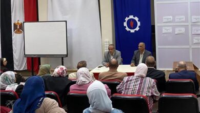 وكيل تعليم السويس يحافظ على هيبة المعلم