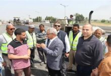 محافظ بني سويف يتابع رصف طريق دمو- الفيوم ويشدد على تسريع التطوير