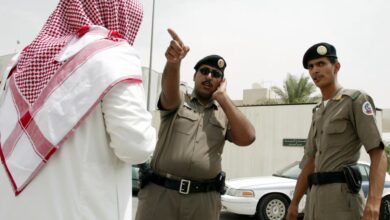 داخلية السعودية تعلن إعدام يمني بتهمة “اغتصاب امرأة وتصوير نساء لابتزازهن”