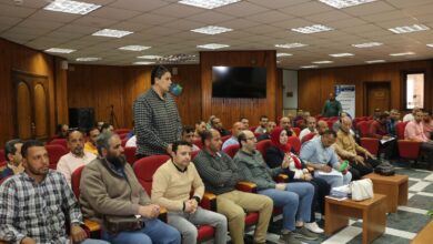 مياه الشرقية :رئيس مجلس الادارة يلتقي بالعاملين بالقطاع التجاري  