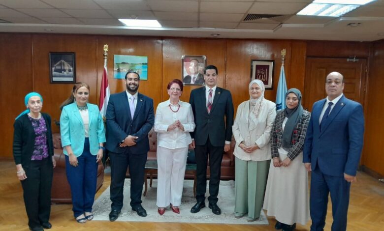   سفيرة دولة كولومبيا تقوم بزيارة اكاديمية السادات للعلوم الإدارية
