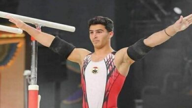 وزير الشباب والرياضة يهنئ محمد عفيفي بفضية “المتوازي” في كأس العالم للجمباز الفني بالقاهرة