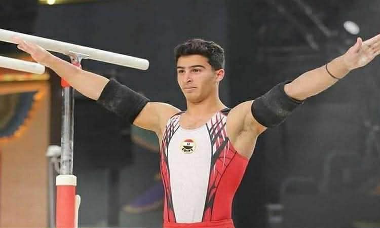 وزير الشباب والرياضة يهنئ محمد عفيفي بفضية “المتوازي” في كأس العالم للجمباز الفني بالقاهرة وزير الشباب والرياضة يهنئ محمد عفيفي بفضية “المتوازي” في كأس العالم للجمباز الفني بالقاهرة