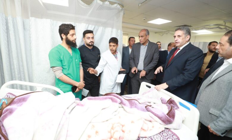محافظ كفرالشيخ يزور مصابي حادث الطريق الدولي الساحلي بمستشفى برج البرلس المركزي