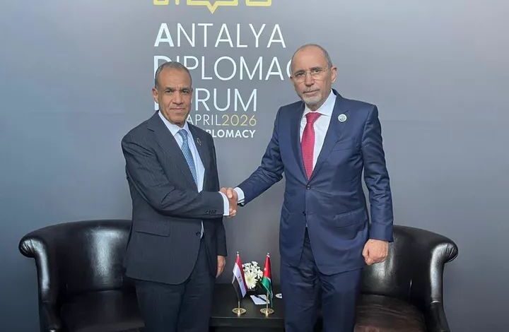 وزير الخارجية يلتقي بنظيره الأردني على هامش منتدى أنطاليا الدبلوماسي