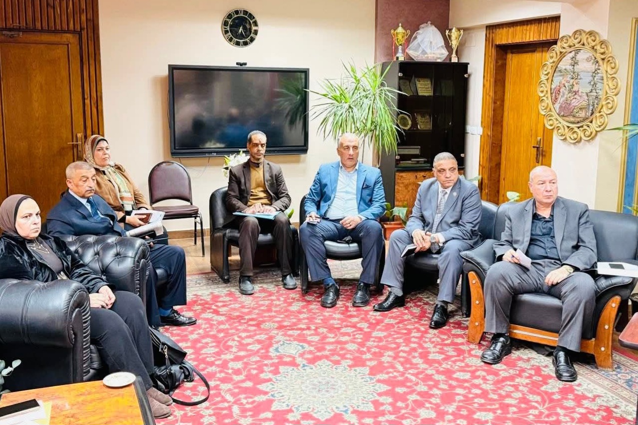 اجتماع لمدير مديرية التربية والتعليم بالإسكندرية مع مديري عموم الإدارات التعليمية