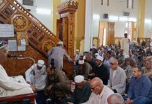 ” محافظ الأقصر ” يؤدى صلاة الجمعة بمسجد السيد يوسف الحجاجى