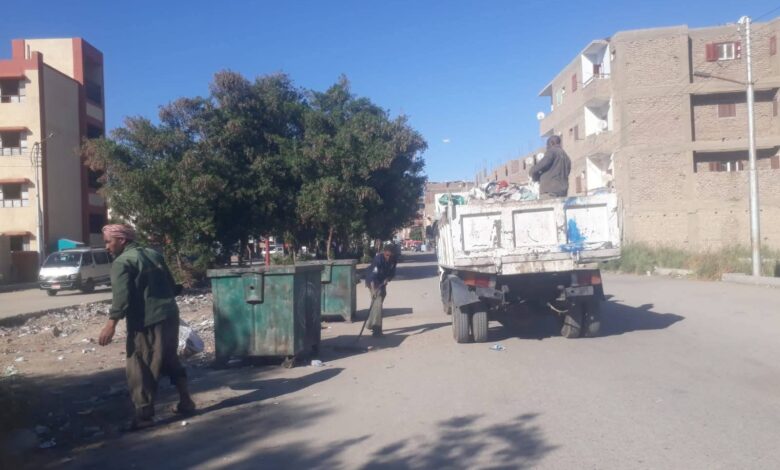 رفع 140طن قمامة خلال حملة مكثفة لنظافة شوارع وميادين الأقصر