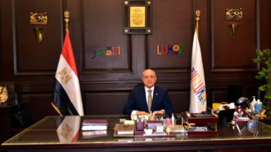 محافظ الأقصر يجرى حركة تغييرات محدودة برؤساء الأحياء