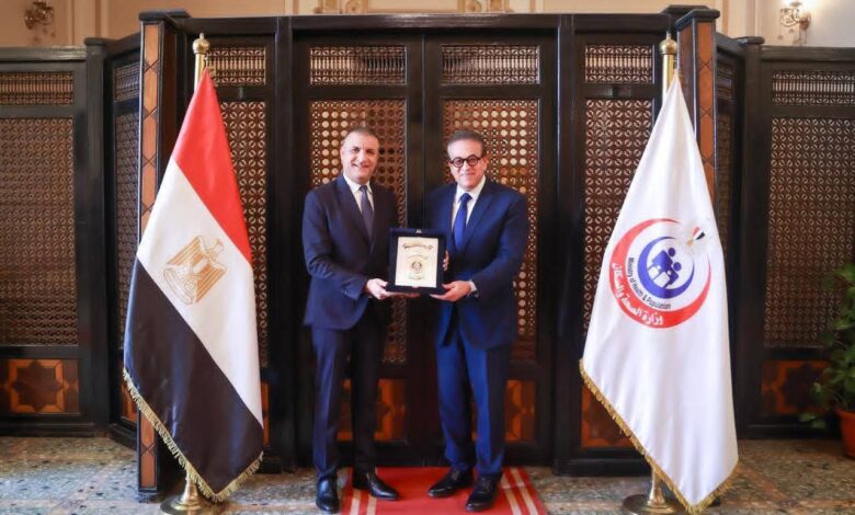 أطفالنا حياة».. شراكة إنسانية تعيد الأمل لآلاف الأطفال وتُتوَّج بتكريم رسمي