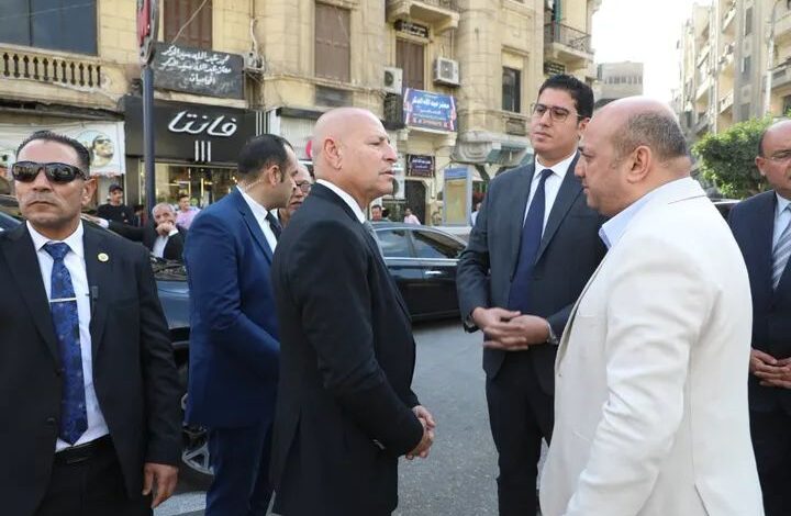 محافظ القاهرة يتفقد تطوير ميدان محمد فريد ويوجه بإعادة الطابع الحضاري لوسط البلد
