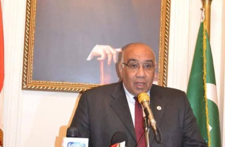 “نائب الشيوخ بالأقصر ” يعلن إدراج طريق الكورنيش بقرية النواصر للتطوير