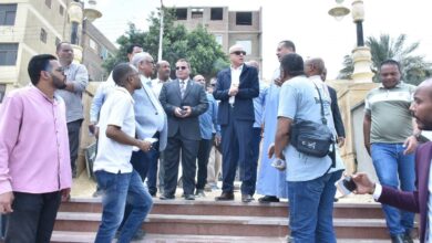 “محافظ الأقصر” يتفقد كورنيش النيل بإسنا ويوجه بطرح14محل للتعاقد