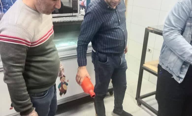 إعدام ربع طن أغذية فاسدة فى حملة مكبرة بمدينة المنيا إعدام ربع طن أغذية فاسدة فى حملة مكبرة بمدينة المنيا