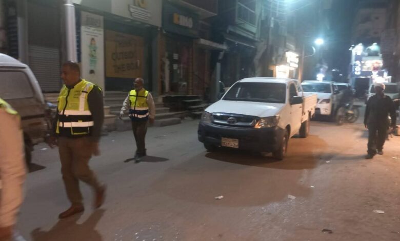 حملة لرفع التشوهات البصرية والمعوقات الخرسانية بشوارع الأقصر حملة لرفع التشوهات البصرية والمعوقات الخرسانية بشوارع الأقصر