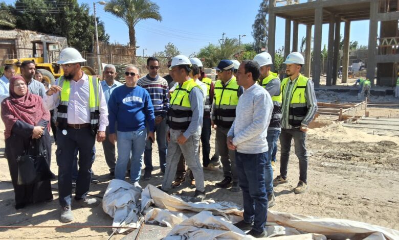 رئيس «مياه الفيوم» يتفقد توسعات الصرف الصحي ميدانيًا ويُلزم الشركات بجداول زمنية حاسمة للإنجاز