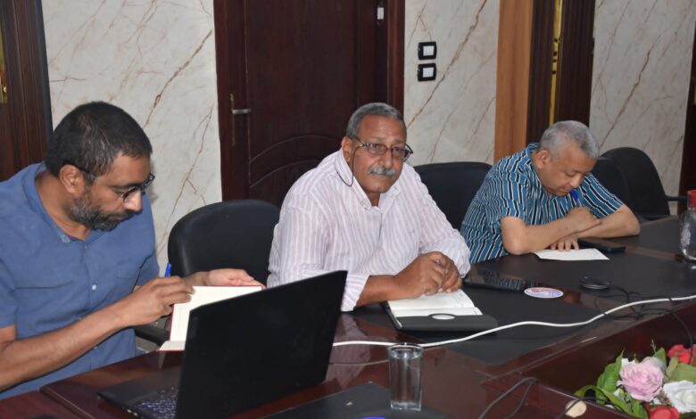 “مياه الأقصر”تعقد اجتماعاً لمتابعة مشروع البنك الأفريقى للصرف الصحي المتكامل ب 10 قرى