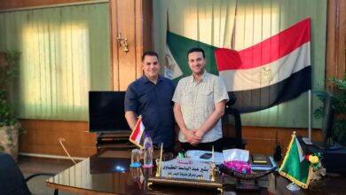 رئيس مدينة البدرشين يستقبل وفداً إعلامياً وحزبياً لبحث ملفات التطوير ومطالب المواطنين بميت رهينة