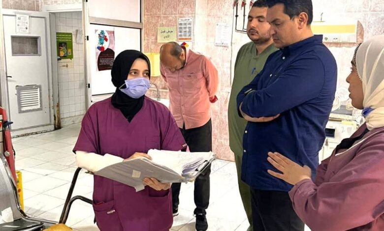 وكيل مديرية صحة البحيرة يتفقد مستشفى كفر الدوار العام فى فترة النوباتجية 
