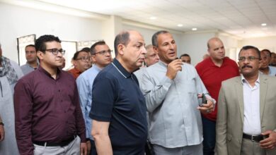 محافظ المنيا خلال جولة ميدانية لمشروعات «حياة كريمة» بمركز ديرمواس