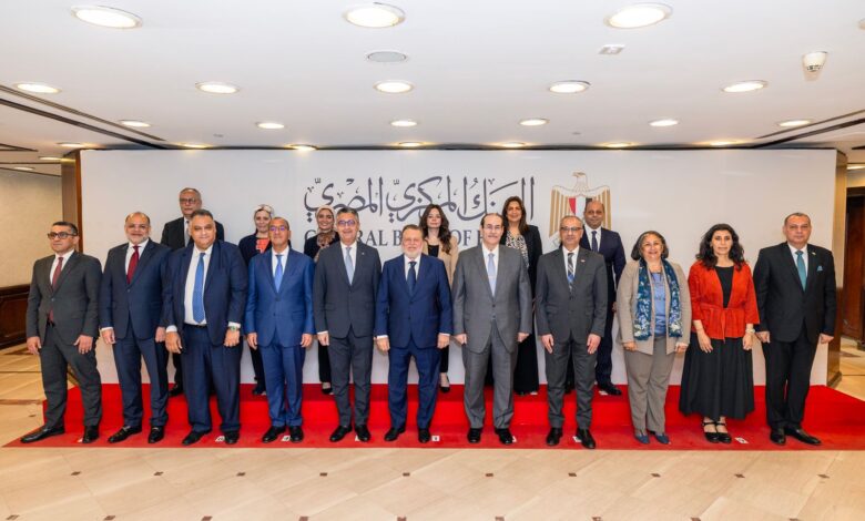 محافظ البنك المركزي المصري ووزير التموين يشهدان توقيع بروتوكول تعاون مشترك يتيح للقطاع المصرفي الاستعلام الإلكتروني محافظ البنك المركزي المصري ووزير التموين يشهدان توقيع بروتوكول تعاون مشترك يتيح للقطاع المصرفي الاستعلام الإلكتروني