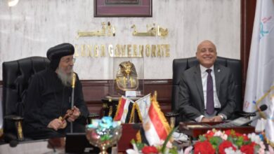 ” محافظ الأقصر” يستقبل وفد الكنيسة للتهنئة بعيد الأضحى المبارك