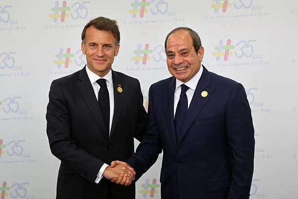 السيسي وماكرون يشهدان افتتاح المقر الجديد لجامعة سنجور في برج العرب بحضور دولي وكلمات تؤكد تعزيز التعاون الإفريقي الفرنسي