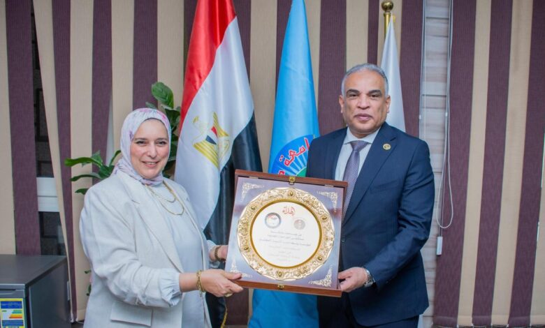 رئيس جامعة طنطا يلتقي بوفد مؤسسة بنك مصر ويتفقد وحدة عناية الأطفال المهداة من المؤسسة بالجراحات الجديدة
