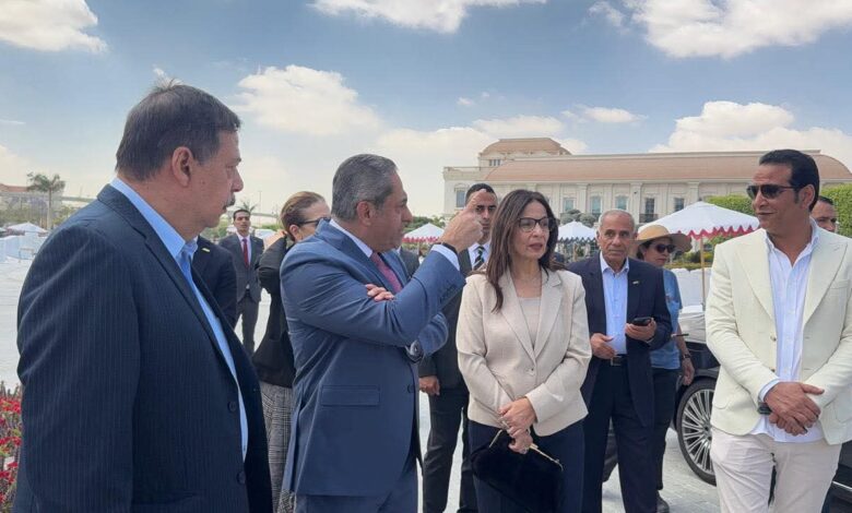 جيهان زكي تتفقد سمبوزيوم العاصمة للنحت وتشيد بالمشهد الإبداعي بالعاصمة الجديدة