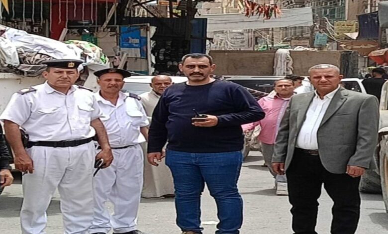 حملات مكثفة لرفع الإشغالات بمدينة الفيوم واستعادة الانضباط بالشوارع الحيوية
