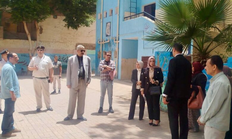 ” النيابة الإدارية” تبدأ التحقيق فى واقعة إعتداء حارس مدرسة بسوهاج على تلميذة بالصف الثانى الإبتدائي