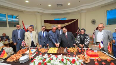 رئيس جامعة كفر الشيخ يشهد حفل تكريم عميد كلية الألسن تقديرًا لمسيرة عطاء أكاديمية وإنسانية حافلة