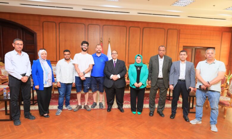 جامعة كفر الشيخ تواصل ريادتها البيئية.. واستقبال وفد رفيع من وزارة التنمية المحلية والبيئة وخبراء دوليين لتطوير محطة الرصد البيئي