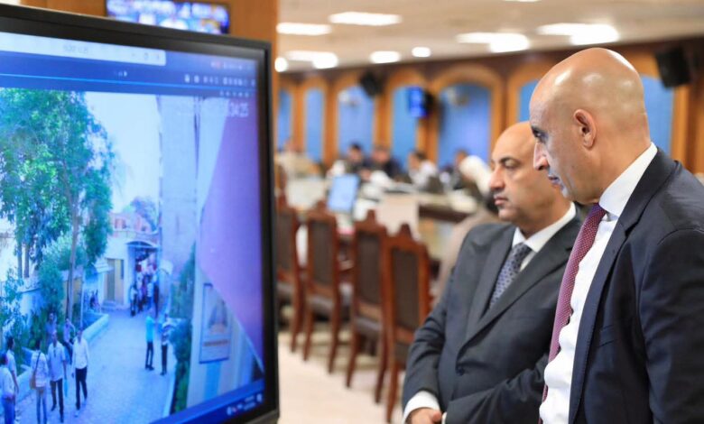 وزير التربية والتعليم يتابع انتظام أول أيام امتحانات الثانوية العامة من غرفة العمليات وزير التربية والتعليم يتابع انتظام أول أيام امتحانات الثانوية العامة من غرفة العمليات