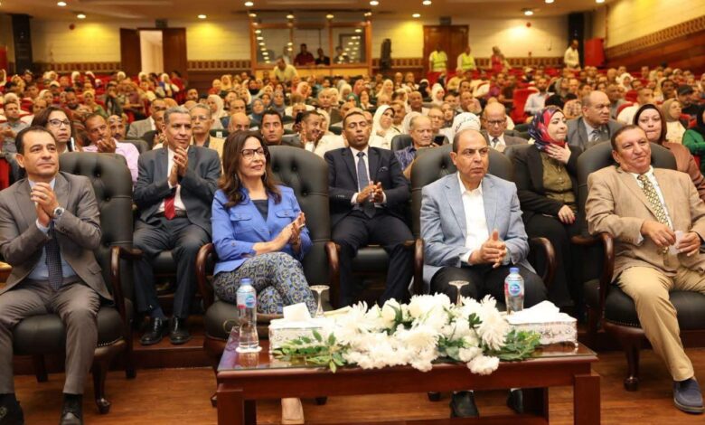 محافظ المنيا: معركتنا في “الجمهورية الجديدة” ترتكز على بناء الإنسان.. وملتزمون بدعم فتح الفضاءات الثقافية بالقرى