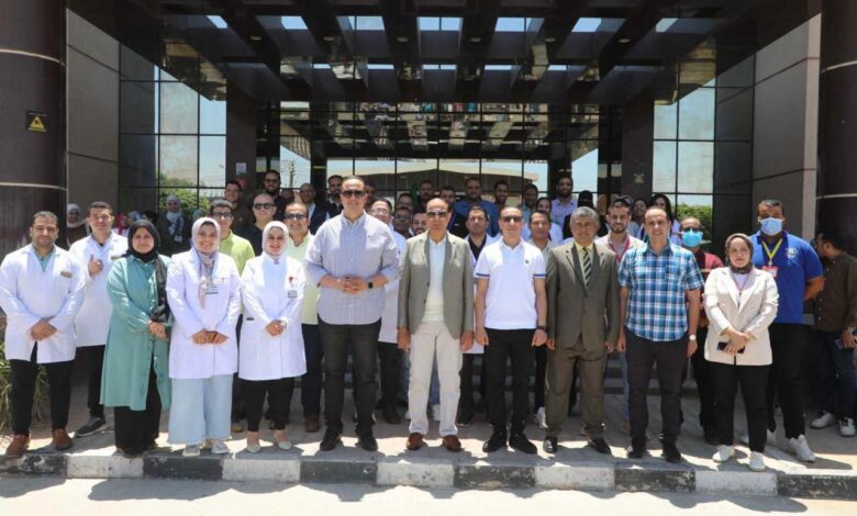 محافظ المنيا ورئيس هيئة الرعاية الصحية يتابعان ميدانيًا جاهزية مستشفى سمالوط النموذجي ضمن التشغيل التجريبي لمنظومة التأمين الصحي الشامل