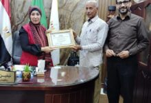 وكيل وزارة الصحة بالفيوم تكرّم مدير إدارة السكرتارية لبلوغه سن التقاعد بعد مسيرة مهنية متميزة