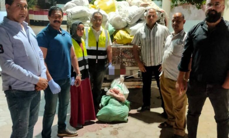 ضبط 1.7 طن لحوم مفرومة فاسدة قبل توزيعها على مطاعم برجر بالفيوم