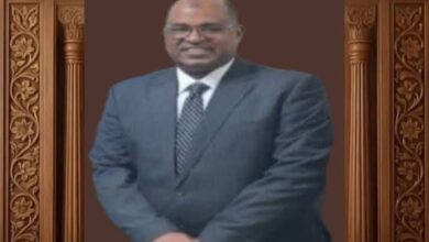 قائد تعليم دار السلام الدكتور حسن محمد علي يرسل تهنئه لرئيس الجمهورية وقيادات المديرية والإدارة بمصرنا الحبيبة