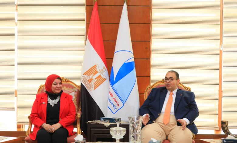 رئيس جامعة كفر الشيخ يستقبل المجلس القومي للمرأة فرع كفر الشيخ لتعزيز الشراكة المجتمعية وتمكين المرأة
