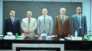 رئيس جامعة أسوان يشارك في مناقشة رسالة دكتوراه بجامعة سوهاج