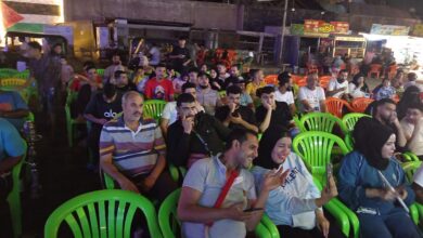 المصريون يترقبون مواجهة مصر ونيوزيلندا.. والمقاهي تكتظ بالجماهير قبل ساعات من انطلاق المباراة