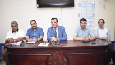 مدير تعليم سوهاج يترأس اجتماعًا موسعًا لمتابعة تنفيذ البرنامج العلاجي وتحسين نواتج التعلم بالمرحلة الابتدائية