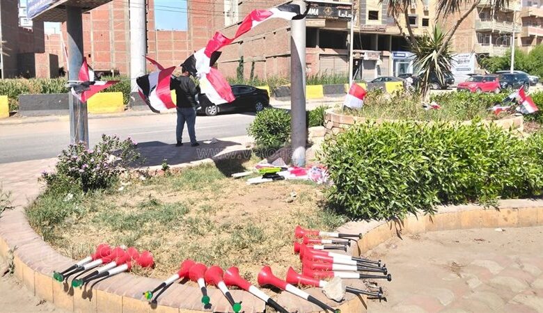 بائعو الأعلام ينتشرون بشوارع بني سويف قبل مباراة مصر واستراليا بائعو الأعلام ينتشرون بشوارع بني سويف قبل مباراة مصر واستراليا